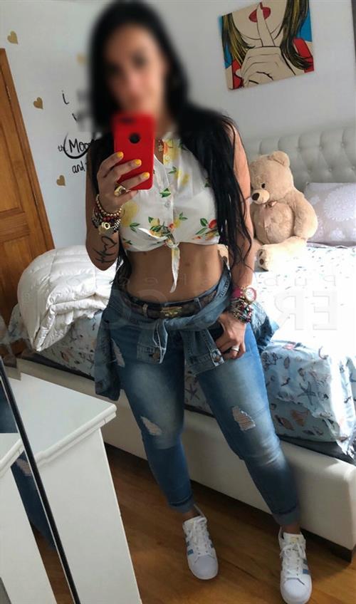 Adey, escort i Vallentuna - 18528